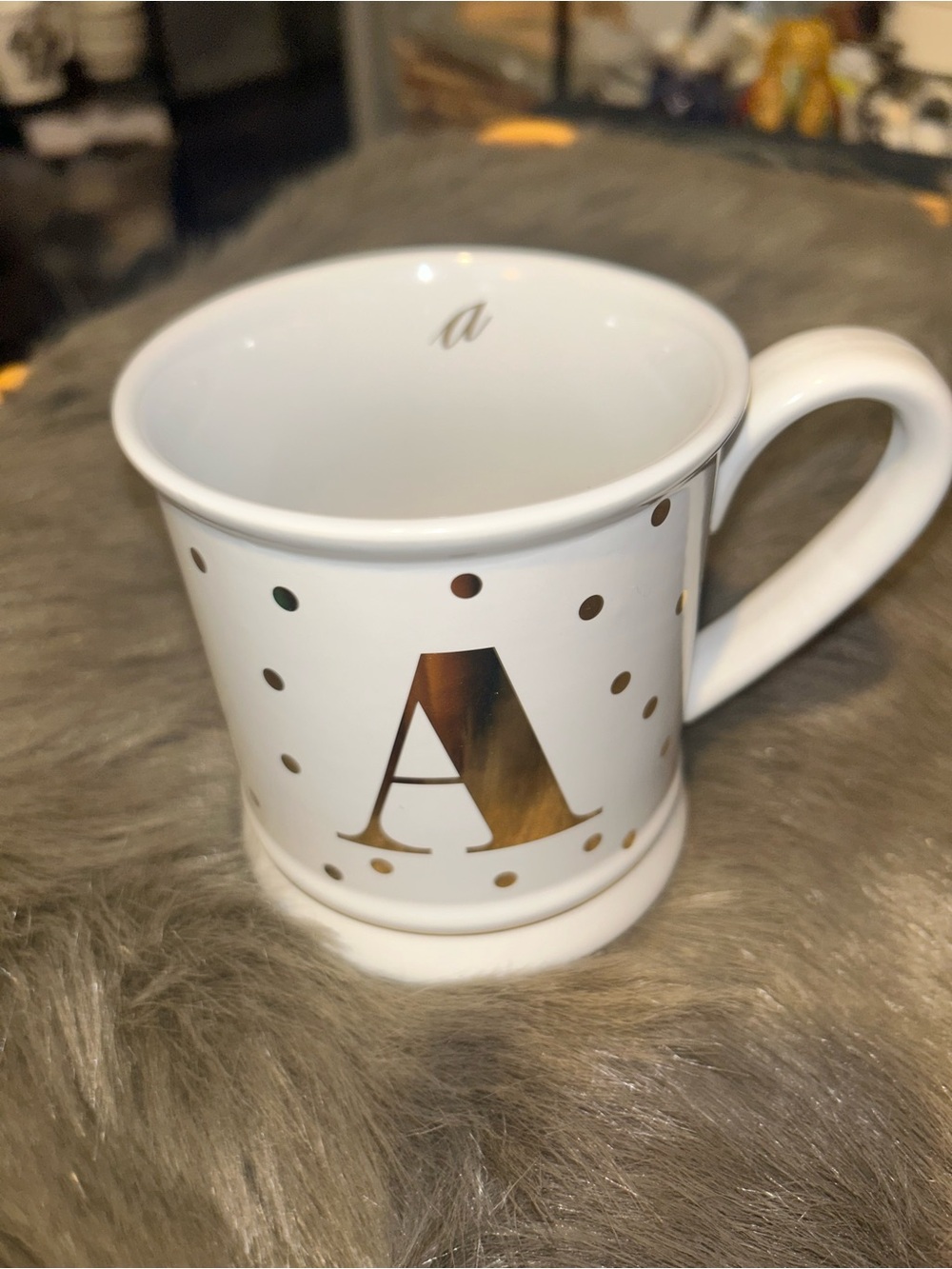50%offw❤️ Pier 1 Imports McKenzie monogram A coffee mug in white wgold